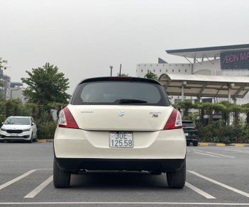 Suzuki Swift 2015 - Màu trắng, 380tr