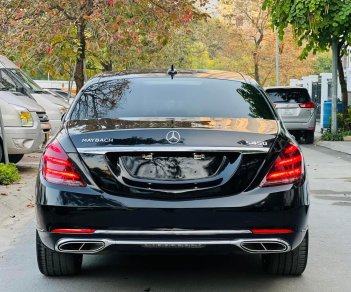 Mercedes-Benz 2015 - Xe màu đen