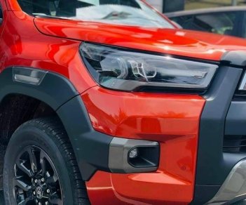 Toyota Hilux 2023 - Bắt đầu nhận cọc