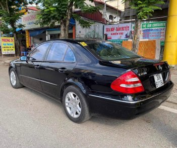 Mercedes-Benz 2004 - Màu đen, nhập khẩu