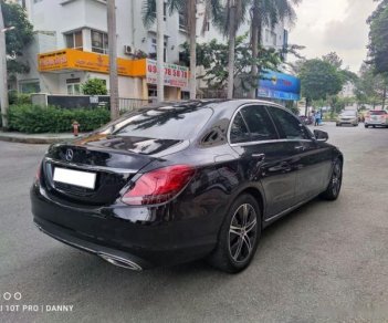 Mercedes-Benz C180 2019 - Màu đen nội thất kem, siêu lướt