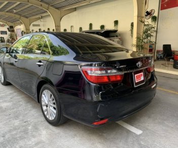 Toyota Camry 2018 - Màu đen, nhập khẩu
