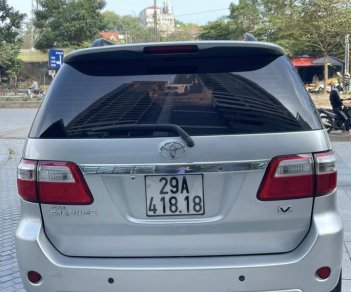 Toyota Fortuner 2011 - Màu bạc, xe nhập