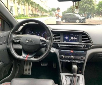 Hyundai Elantra 2020 - Màu đỏ chính chủ, giá chỉ 635 triệu