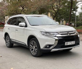 Mitsubishi Outlander 2019 - Màu trắng giá ưu đãi