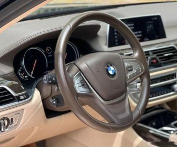 BMW 730Li 2018 - Màu xanh cavansite, nội thất kem, nhập khẩu, xe cực đẹp giá cực hợp lý