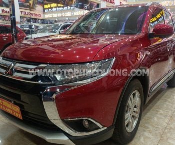 Mitsubishi Outlander 2016 - Xe gia đình chạy ít giữ gìn cẩn thận còn như mới