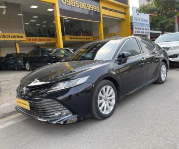 Toyota Camry 2020 - Màu đen, nhập khẩu nguyên chiếc, 920 triệu