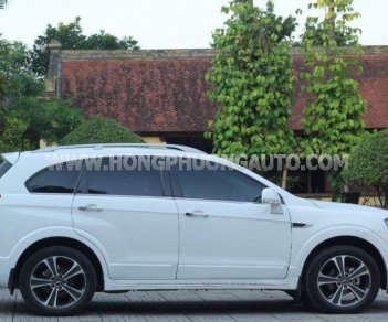 Chevrolet Captiva 2017 - Màu trắng số tự động