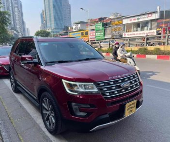 Ford Explorer 2017 - Xe màu đỏ số tự động