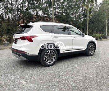 Hyundai Santa Fe Santafe 2022 trắng premium bản xăng đi 2000 km. 2022 - Santafe 2022 trắng premium bản xăng đi 2000 km.