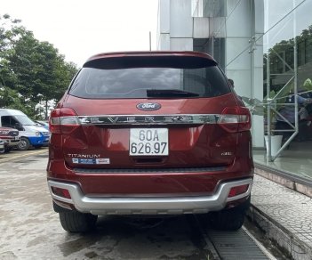 Ford Everest 2019 - Màu đỏ