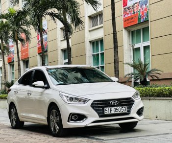 Hyundai Accent 2015 - Màu trắng giá cạnh tranh