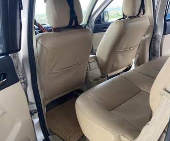 Ford Everest 2011 - Màu bạc, 395 triệu