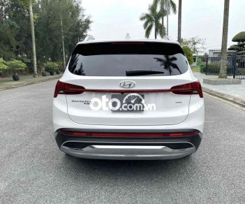 Hyundai Santa Fe Santafe 2022 trắng premium bản xăng đi 2000 km. 2022 - Santafe 2022 trắng premium bản xăng đi 2000 km.