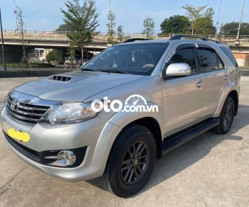 Toyota Fortuner Bán xe   2015 số sàn máy dầu. 2015 - Bán xe Toyota Fortuner 2015 số sàn máy dầu.