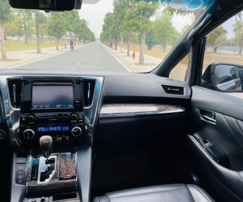 Toyota Alphard 2020 - Toyota Alphard 2020