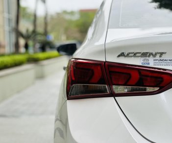 Hyundai Accent 2015 - Màu trắng giá cạnh tranh