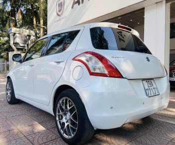 Suzuki Swift 2013 - Màu trắng, nhập khẩu Nhật Bản giá ưu đãi