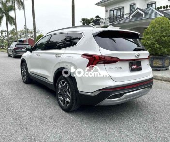 Hyundai Santa Fe Santafe 2022 trắng premium bản xăng đi 2000 km. 2022 - Santafe 2022 trắng premium bản xăng đi 2000 km.