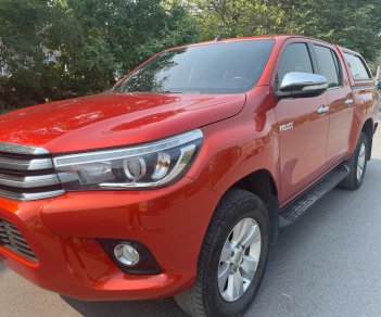 Toyota Hilux 2016 - Đăng ký 2017 một chủ từ mới giàn lốp theo xe còn nguyên, lốp sơ cua chưa hạ