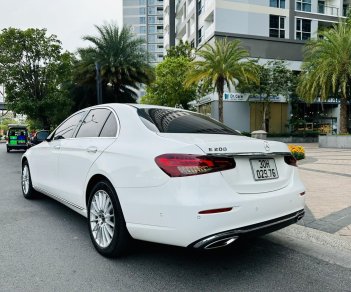 Mercedes-Benz 2021 - Xe lướt, màu trắng, xe đẹp, giá tốt