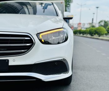 Mercedes-Benz 2021 - Xe lướt, màu trắng, xe đẹp, giá tốt