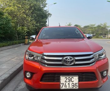 Toyota Hilux 2016 - Đăng ký 2017 một chủ từ mới giàn lốp theo xe còn nguyên, lốp sơ cua chưa hạ