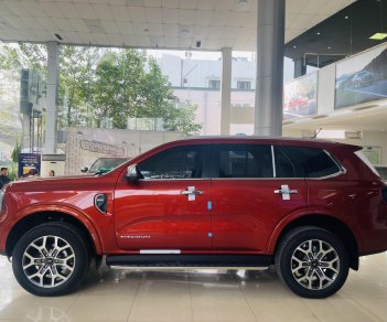 Ford Everest 2023 - Sẵn đủ màu, giao ngay - Ưu đãi đặt xe sớm, nhận lộc đầu năm 2023 - Hỗ trợ vay 80% bank - Giao xe tận nơi