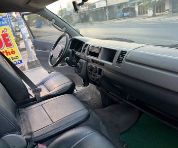 Toyota Hiace 2008 - Cần bán gấp xe đăng ký lần đầu 2008 chính chủ giá chỉ 208tr