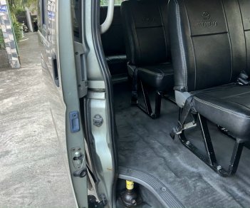 Toyota Hiace 2008 - Cần bán gấp xe đăng ký lần đầu 2008 chính chủ giá chỉ 208tr