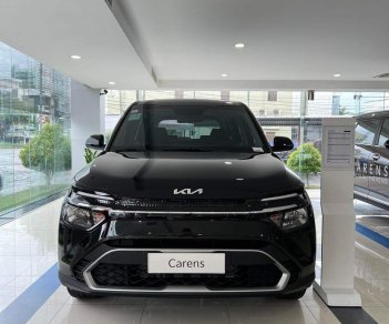 Kia Carens 2023 - Giá chỉ từ 619 triệu đồng