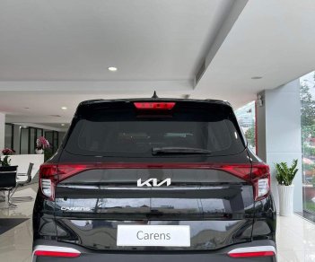 Kia Carens 2023 - Giá chỉ từ 619 triệu đồng