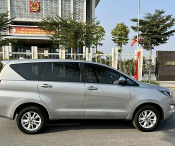 Toyota Innova 2018 - Màu bạc, số tự động