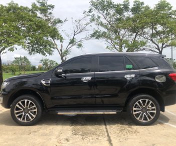 Ford Everest 2019 - Màu đen, giá cực tốt