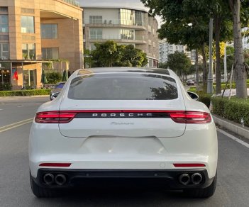 Porsche Panamera 2018 - Màu trắng, nội thất kem