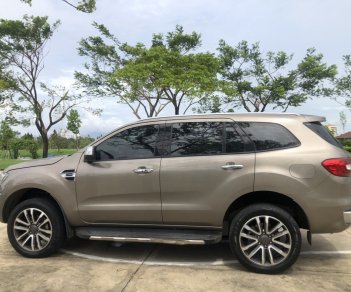 Ford Everest 2019 - Màu nâu, xe nhập