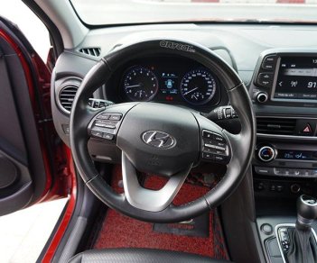 Hyundai Kona 2020 - Màu đỏ, giá chỉ 645 triệu