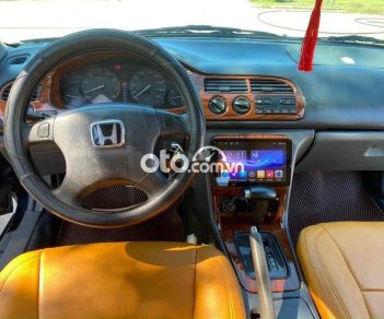 Honda Accord xe gia đình sử dụng cần bán 1995 - xe gia đình sử dụng cần bán