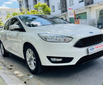 Ford Focus 2017 - Xe màu trắng