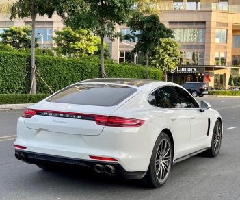 Porsche Panamera 2018 - Màu trắng, nội thất kem