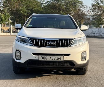 Kia Sorento 2019 - Xe màu trắng