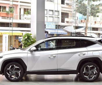 Hyundai Tucson 2022 - Sẵn xe trắng + Tặng full phụ kiện + Trả trước chỉ từ 285tr nhận xe về ngay