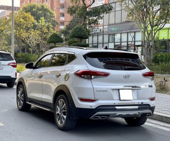 Hyundai Tucson 2018 - Cần bán lại xe 735tr