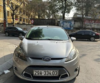 Ford Fiesta 2011 - Màu bạc, 234 triệu