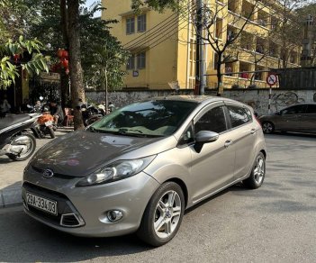 Ford Fiesta 2011 - Màu bạc, 234 triệu