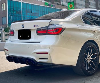 BMW 328i 2014 - Xe màu trắng