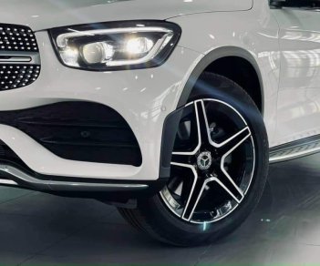 Mercedes-Benz GLC 300 2023 - Giảm tiền mặt - Tặng phụ kiện - Ưu đãi khủng đến 200tr