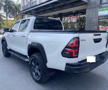 Toyota Hilux 2021 - Bán xe số tự động 1 cầu đk 2/2022