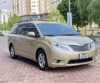 Toyota Sienna 2011 - Cần bán gấp xe nhập khẩu giá 990tr